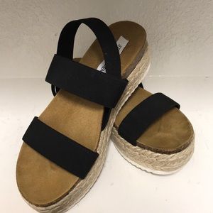 Steve Madden Sandels